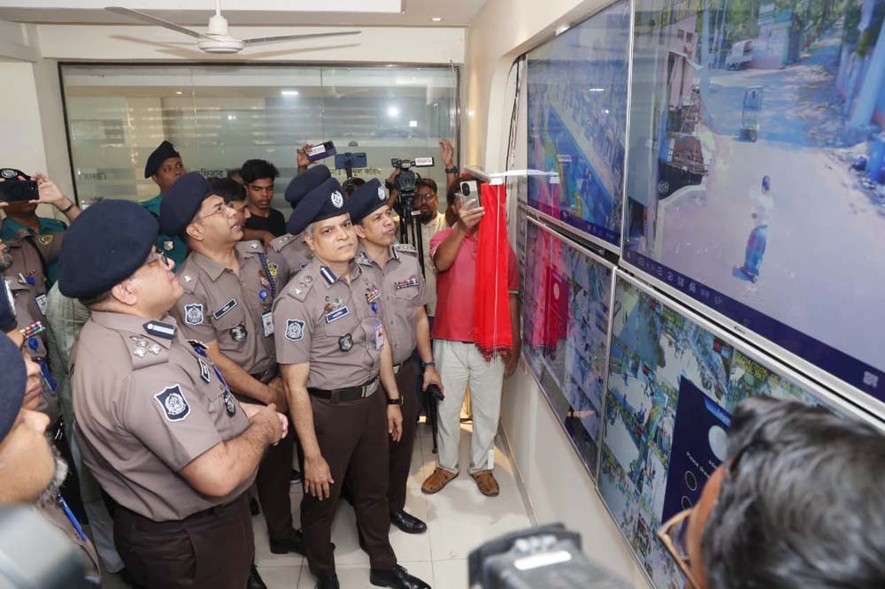 সিসিটিভি ক্যামেরার আওতায় সিএমপির পাঁচলাইশ মডেল থানা এলাকা