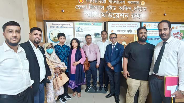 লিগ্যাল এইডের উদ্যোগ : ১০ বছর পর মা-ছেলের পুনর্মিলন