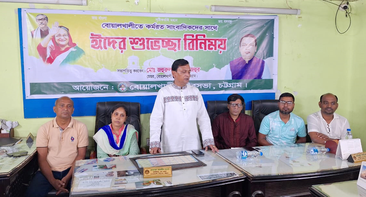 স্মার্ট পৌরসভা গড়তে সকলের সহযোগিতা চায়লেন পৌরমেয়র জহুর