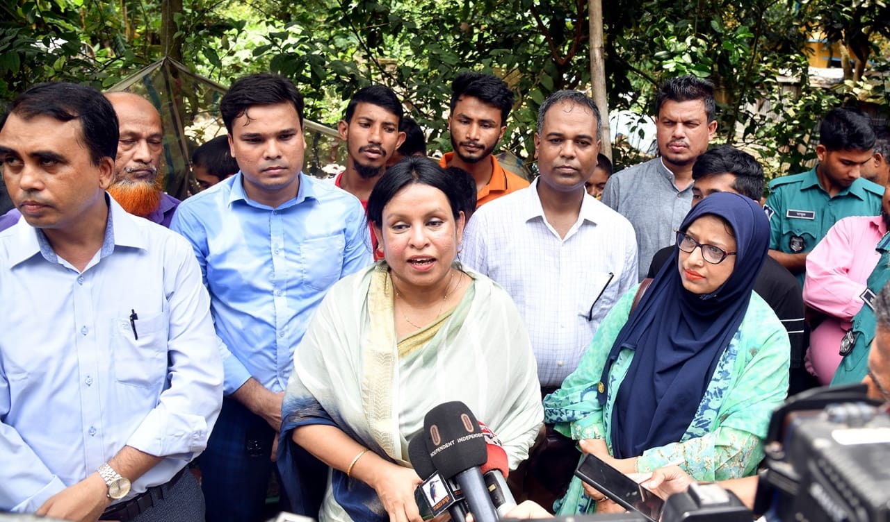 চট্টগ্রামে পাহাড় কাটার বিরুদ্ধে অভিযান, দুজনকে জরিমানা